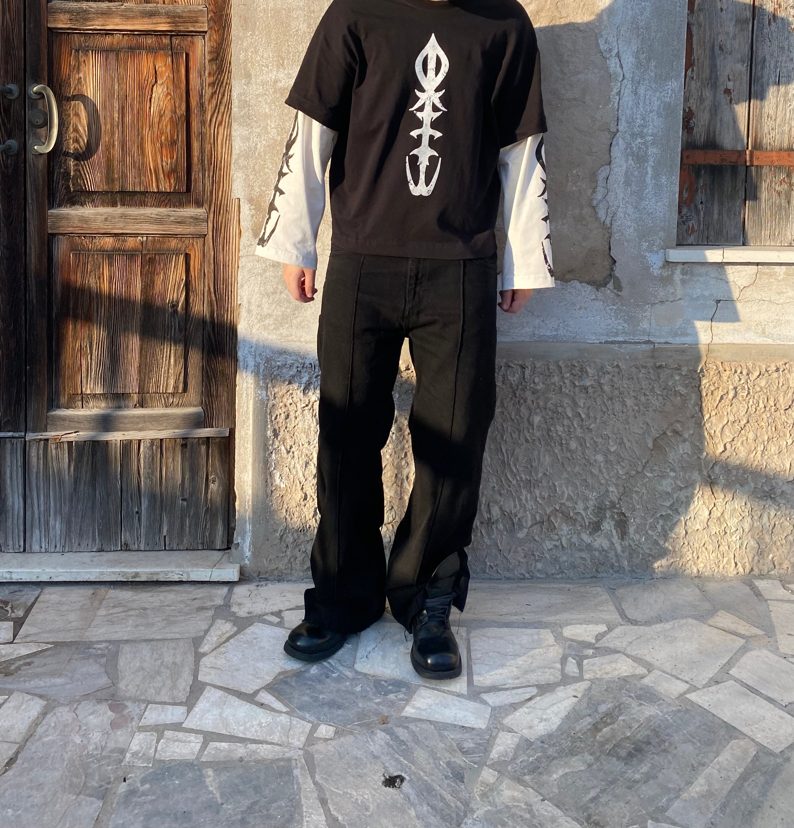 LEUSS DOUBLE LONG SLEEVE TSHIRT BLACK WHITE